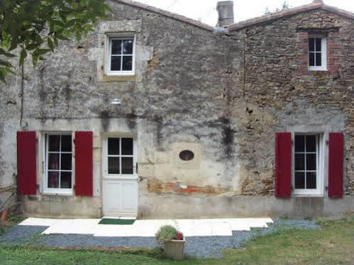 Gite Le Puy Rabasteau Chantonnay Exterior foto