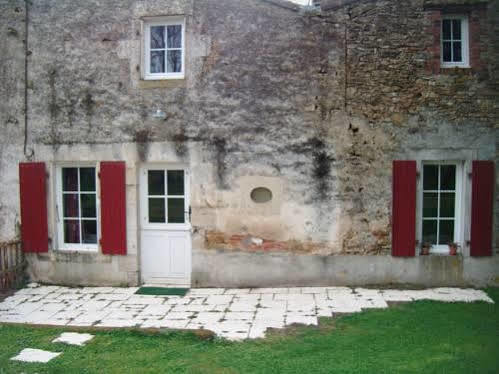 Gite Le Puy Rabasteau Chantonnay Exterior foto